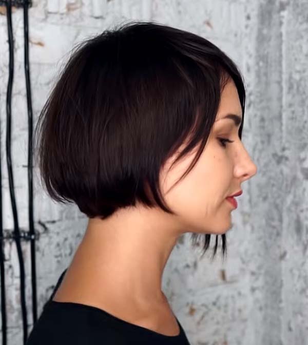 Short Bob Hairstyles With Layers For Thin Hair