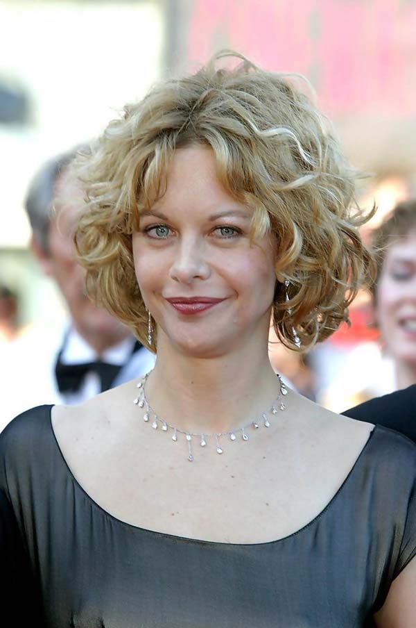Short Curly Hairstyles For Women Over 50 With Oval Faces