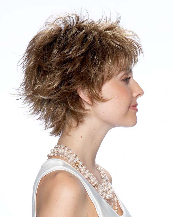 Short Flippy Hairstyles For Round Face And Fine Hair
