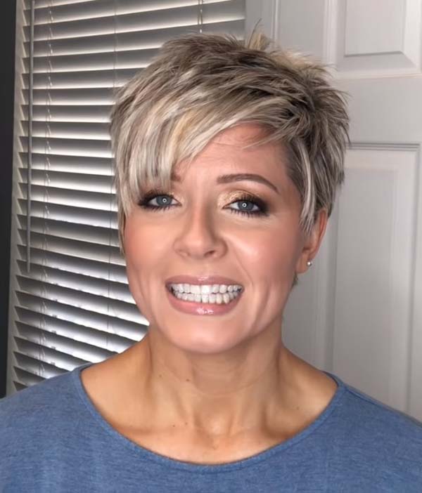 Short Layered Hairstyles With Bangs