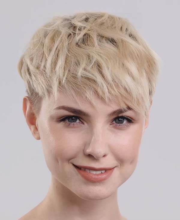 Short Textured Hairstyles With Bangs For Round Faces