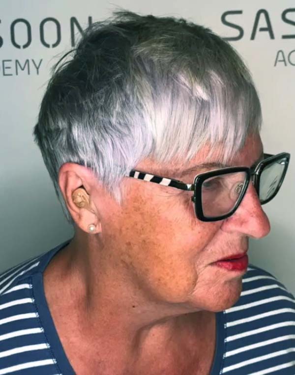 Short Hairstyles For Women Over 50 With Glasses And Bangs