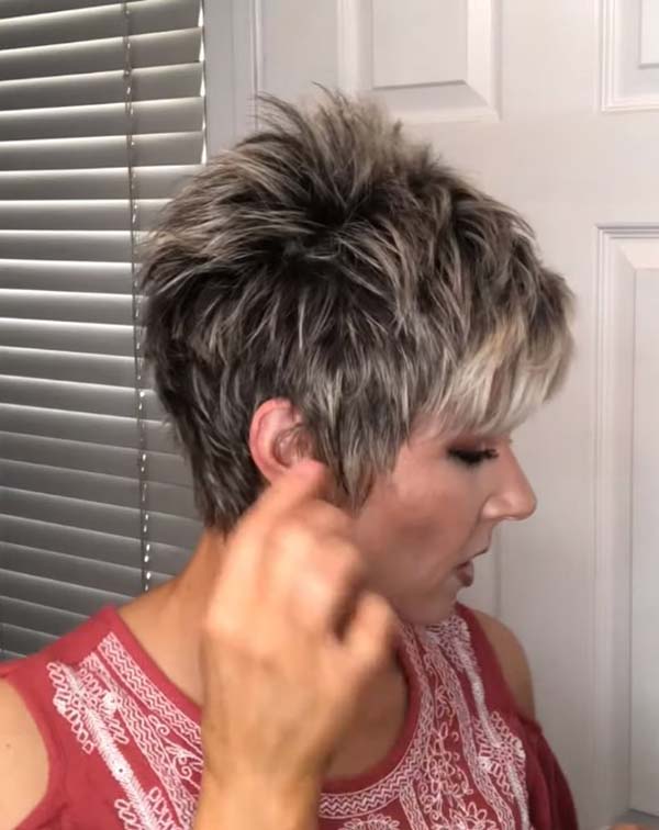 Modern Short Pixie Hairstyles For Women Over 40