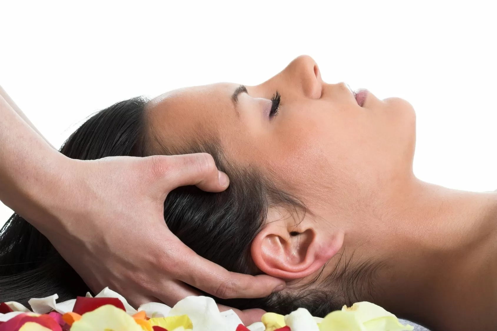 massaggio cuoio capelluto1 - Long Hair Care Tips